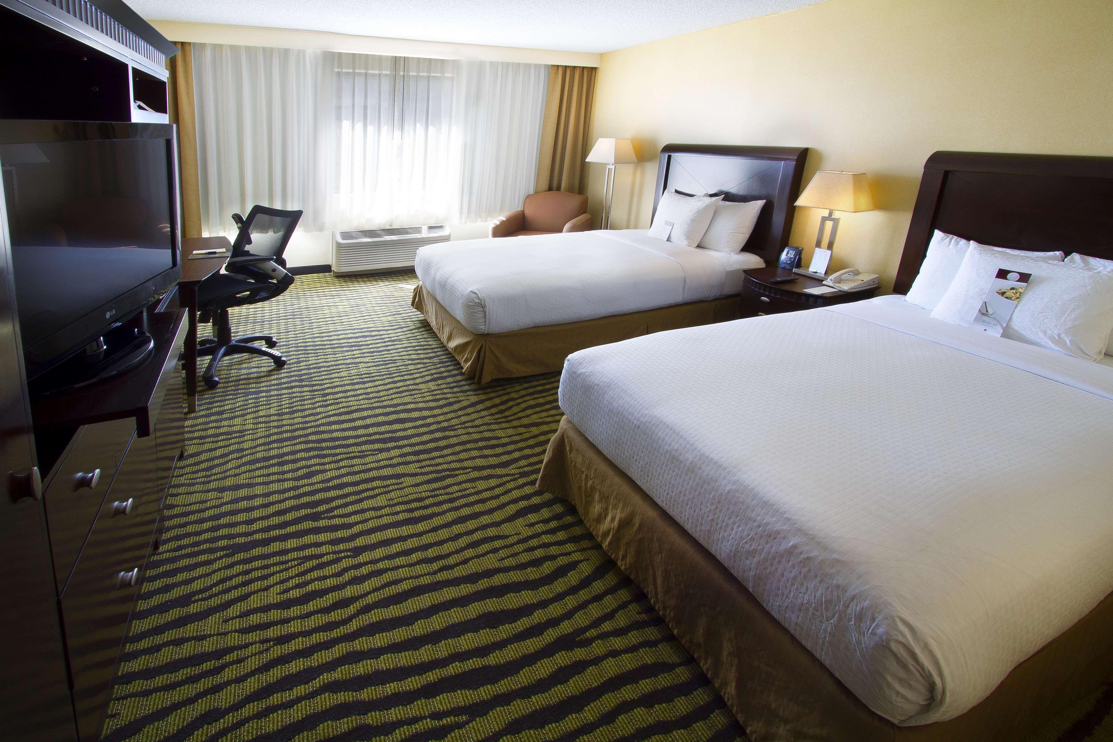 Doubletree By Hilton Orange County Airport Hotel Santa Ana Exterior foto