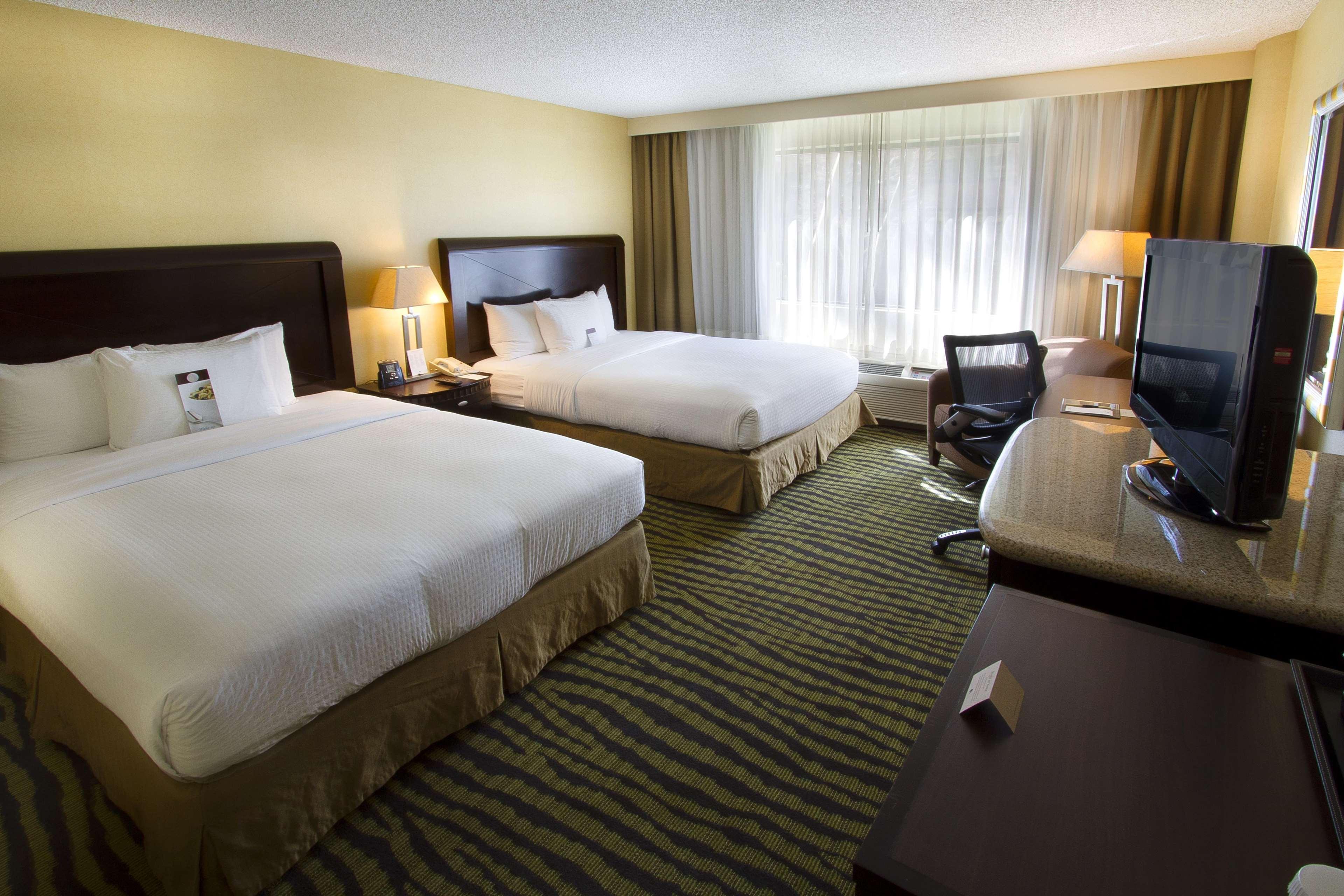 Doubletree By Hilton Orange County Airport Hotel Santa Ana Exterior foto