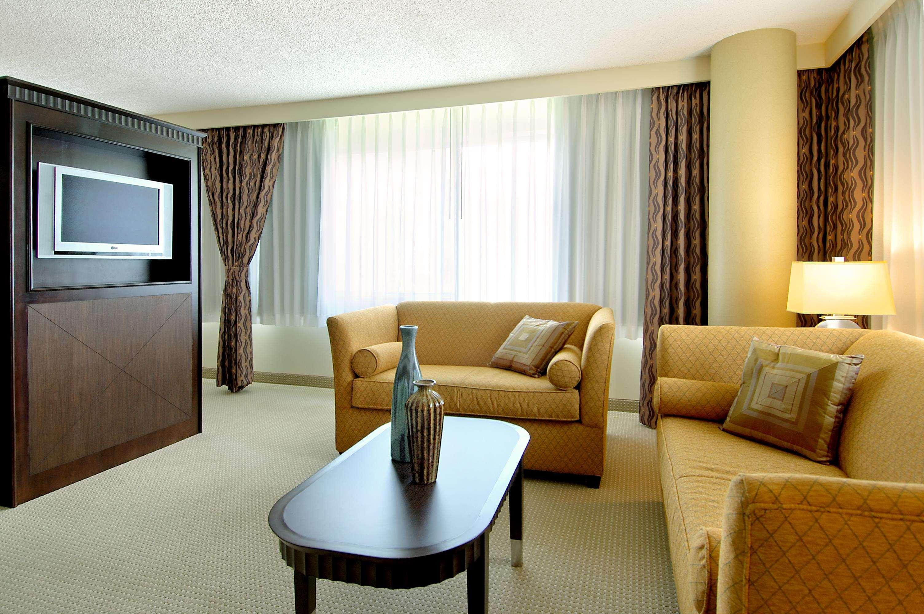 Doubletree By Hilton Orange County Airport Hotel Santa Ana Exterior foto