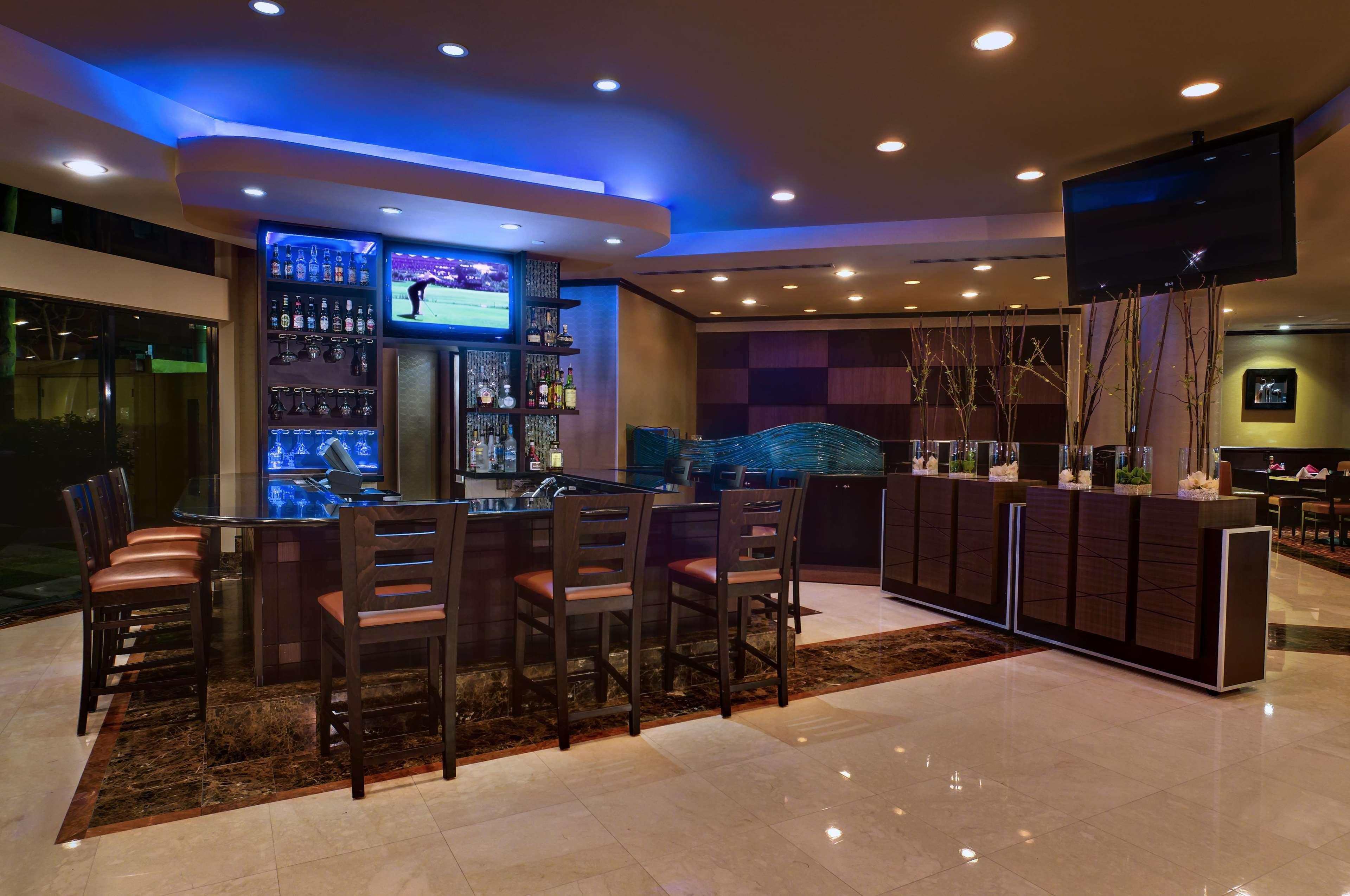 Doubletree By Hilton Orange County Airport Hotel Santa Ana Exterior foto