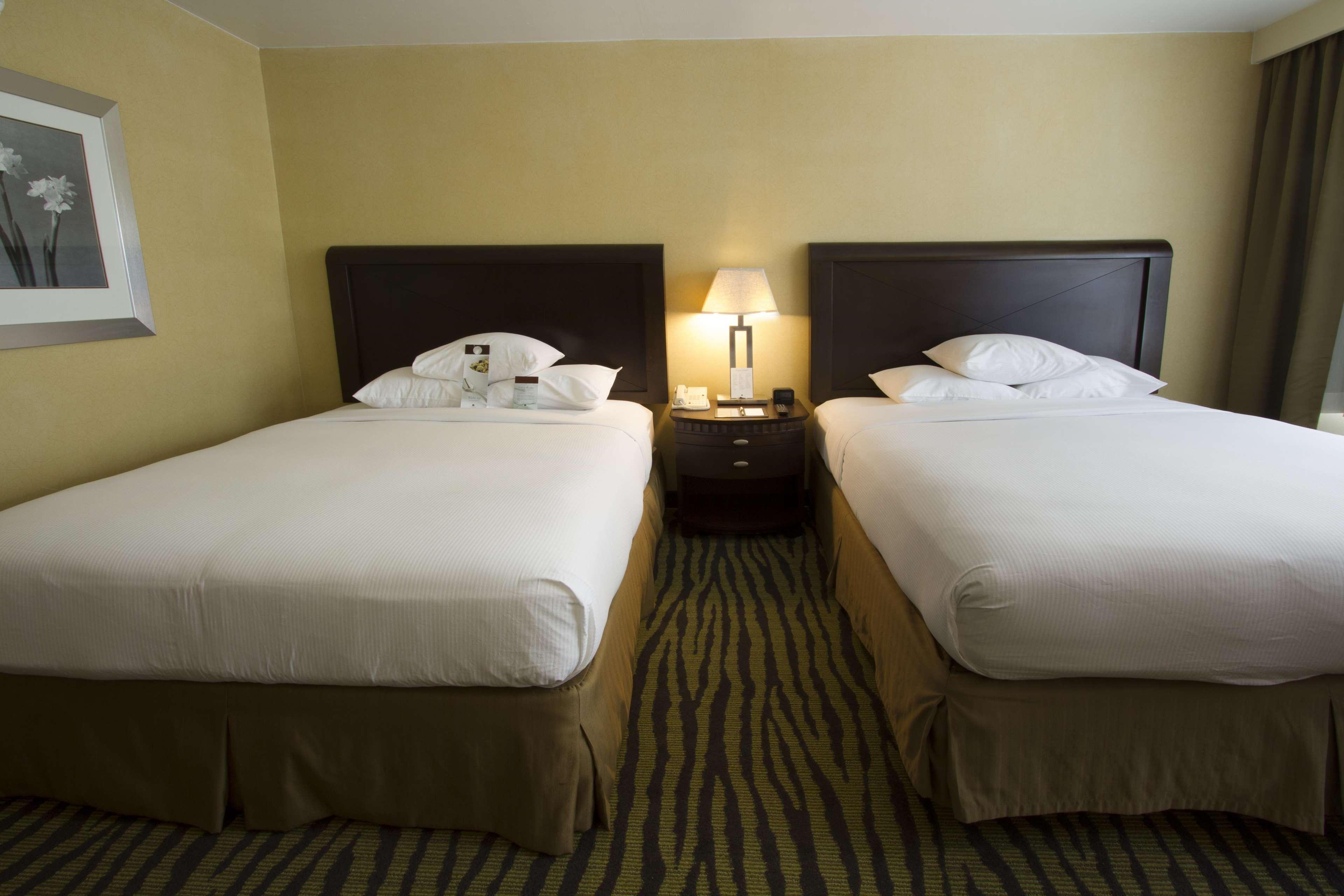Doubletree By Hilton Orange County Airport Hotel Santa Ana Exterior foto