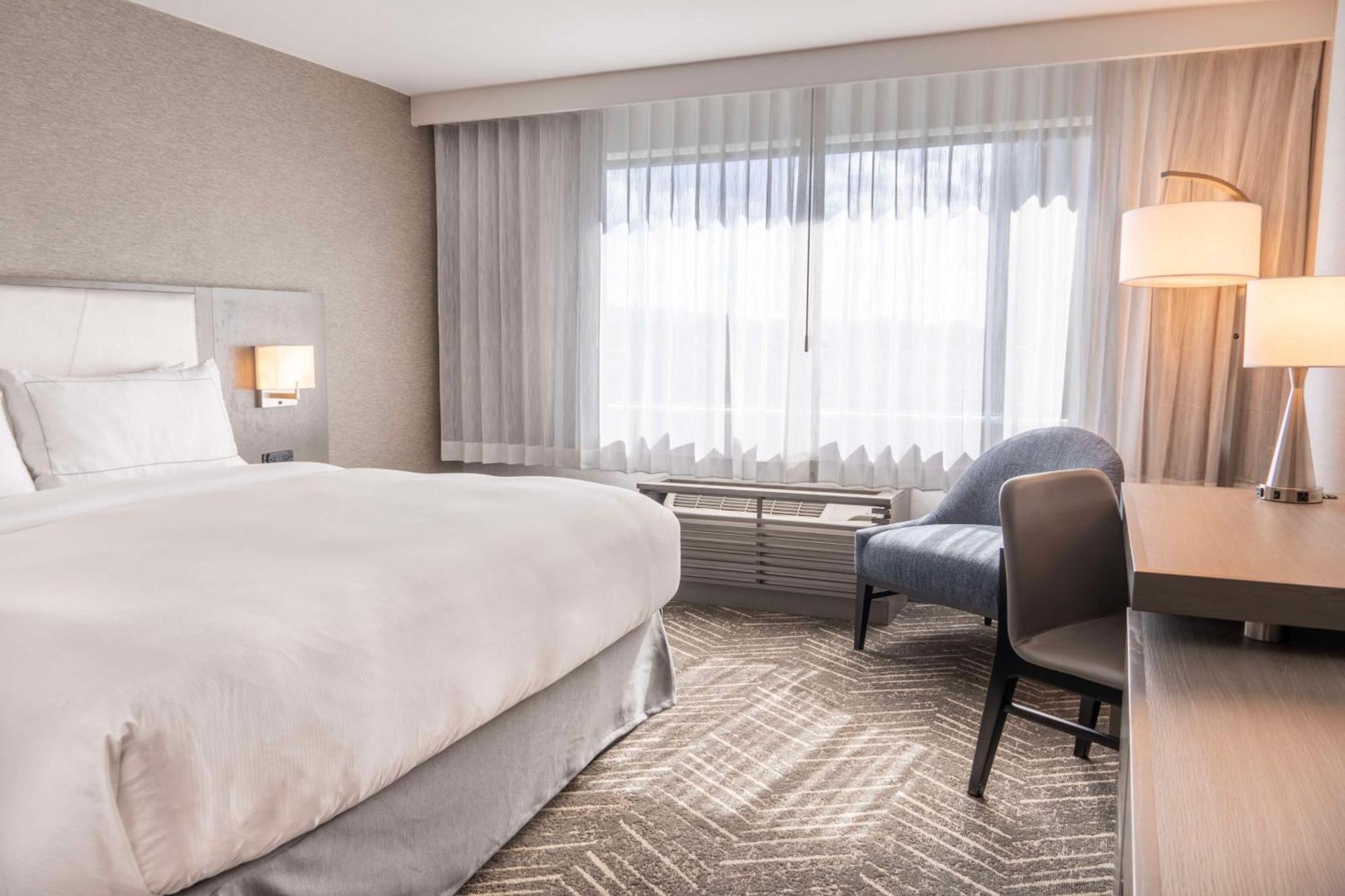 Doubletree By Hilton Orange County Airport Hotel Santa Ana Exterior foto